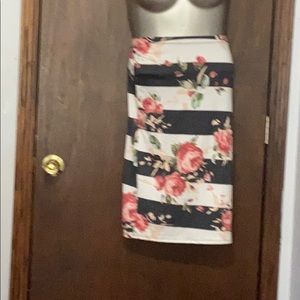 Acting Pro White Black Striped Pink Floral Skirt